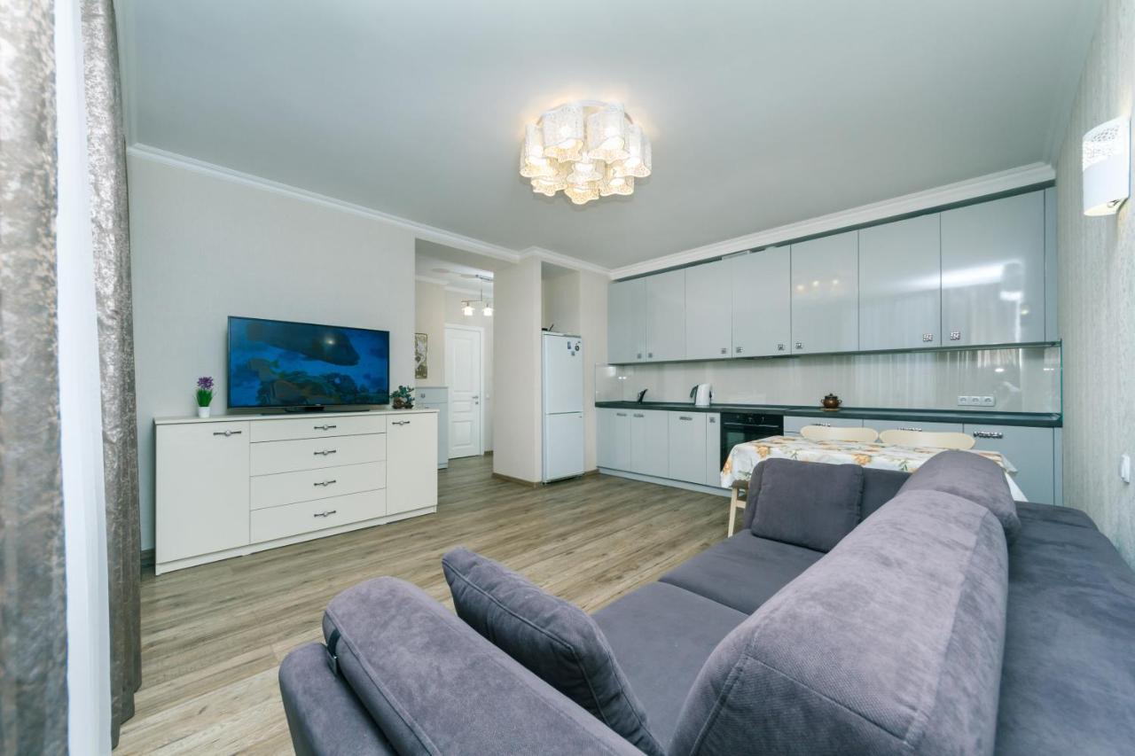 Квартира Vip Класса Рядом С Терминалом Brovary Exterior foto